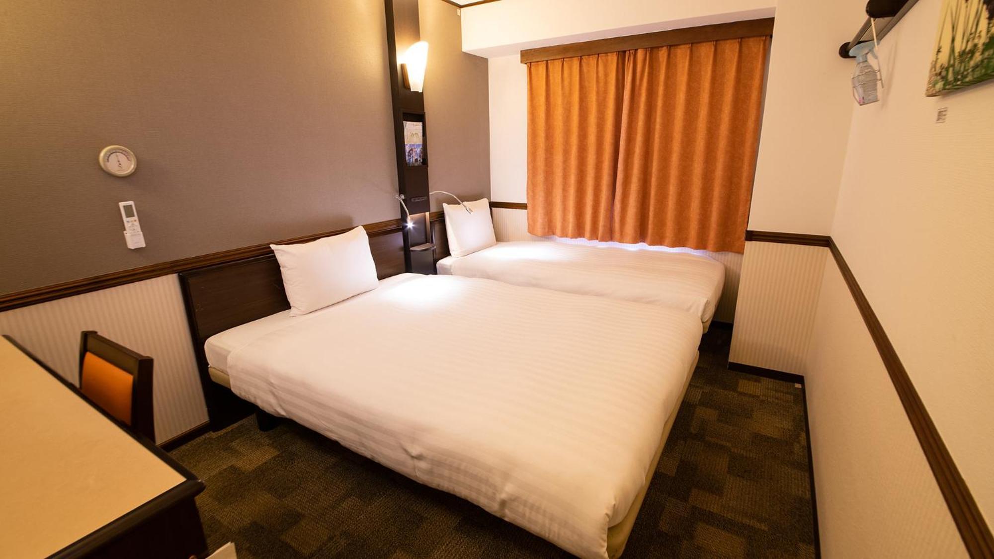 Toyoko Inn Fukushima Eki Nishi Guchi Zimmer foto